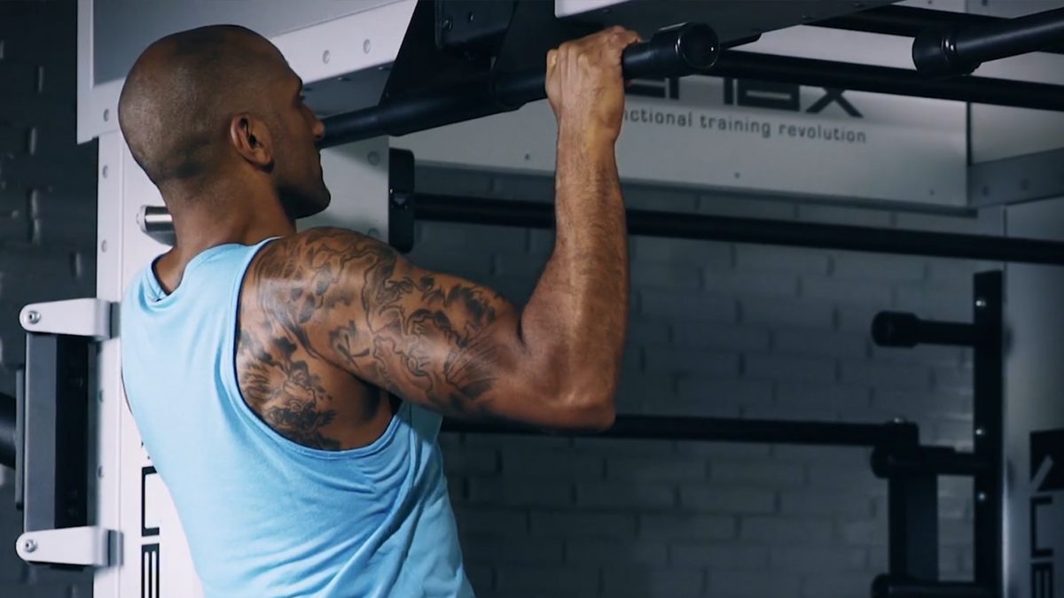 Tutorial: Pull-up with leg lift